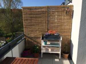 Pflanztisch für den Balkon - Dekoration