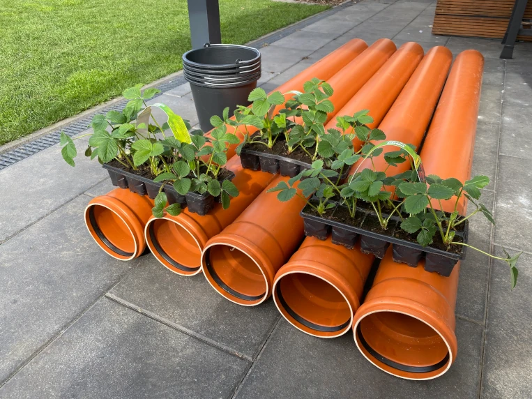 Erdbeerturm selber bauen aus PVC Rohr mit Bewässerungssystem - Bauanleitung Material